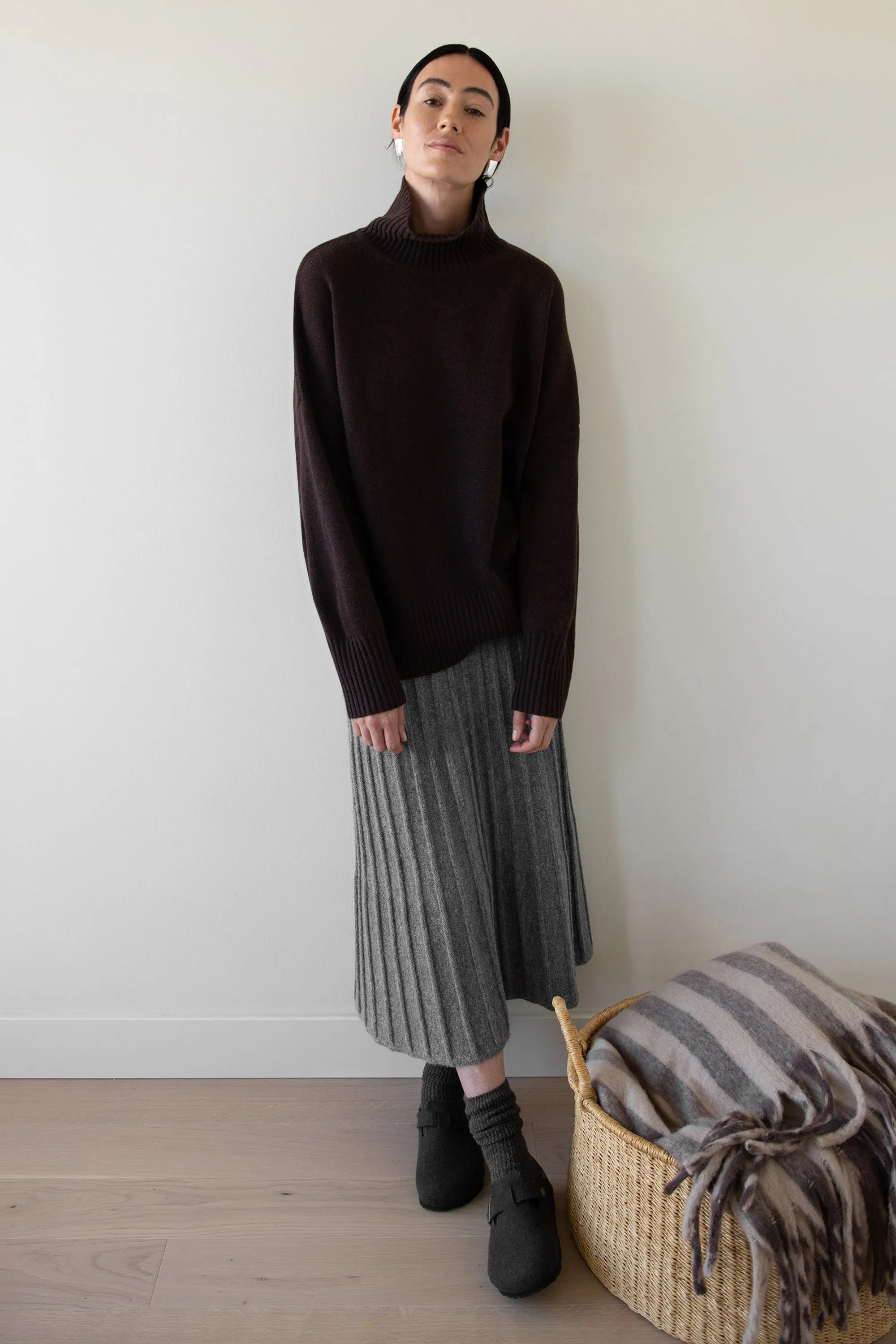 WOOL-BLEND OVERSIZED TURTLENECK SWEATER